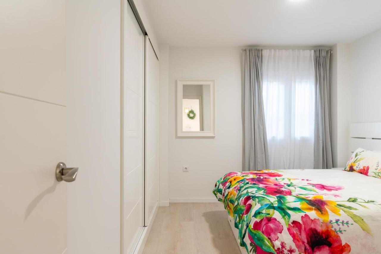 Apartamento Whitey Aparment In Triana Sevilla Exterior foto